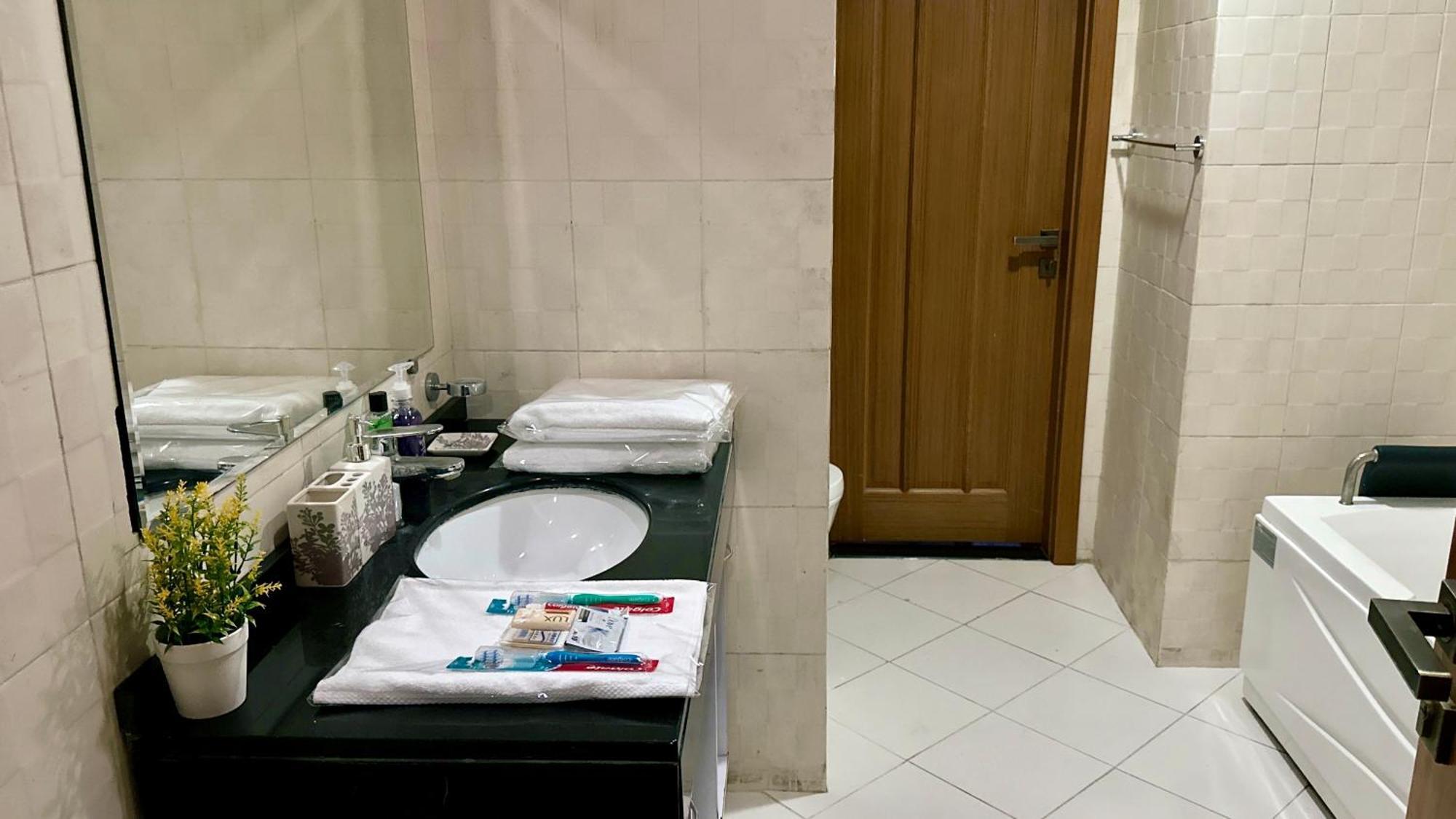 Centaurus Apartment Islamabad Ngoại thất bức ảnh